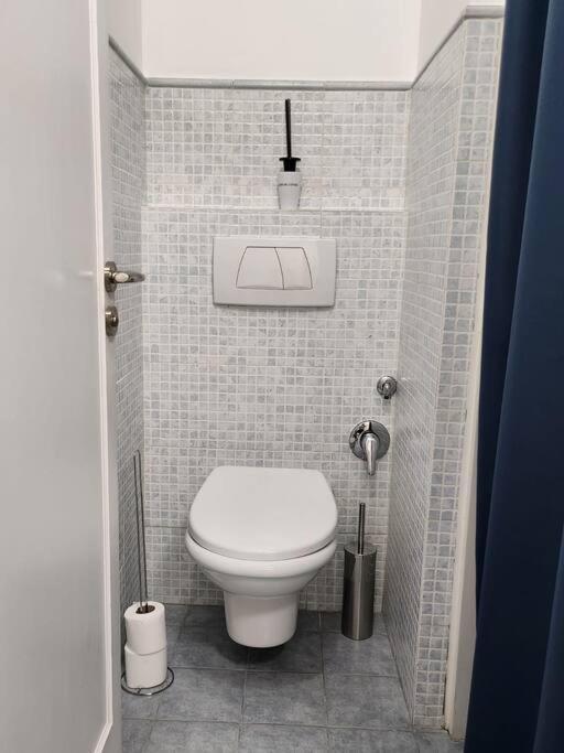 Appartement Ambassadeur Mentone Esterno foto