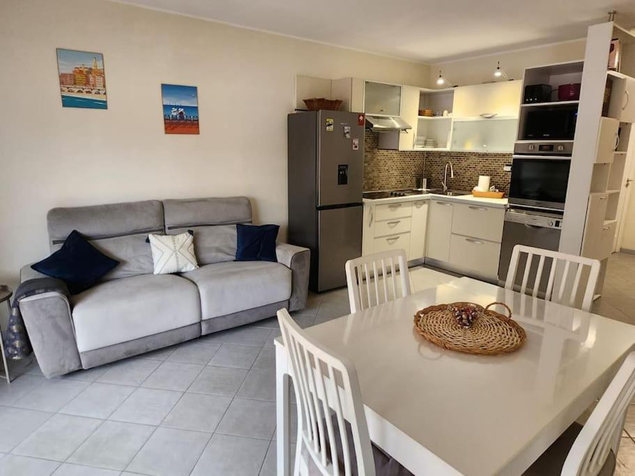 Appartement Ambassadeur Mentone Esterno foto